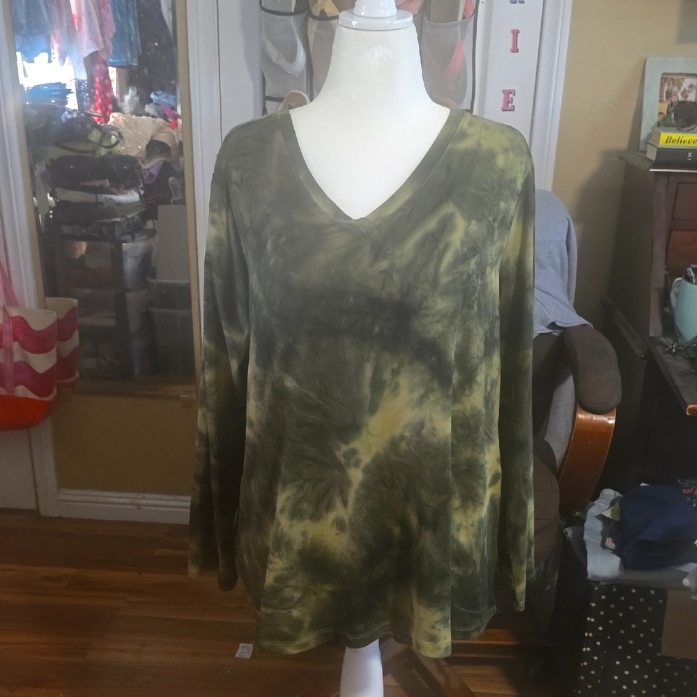 LOGO Olive Tie-Dye Women's Top